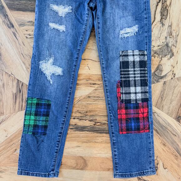 Tru Luxe Jeans, Plaid Patchwork Distressed Straight Leg Jeans, Women's 4/27 - Picture 8 of 11